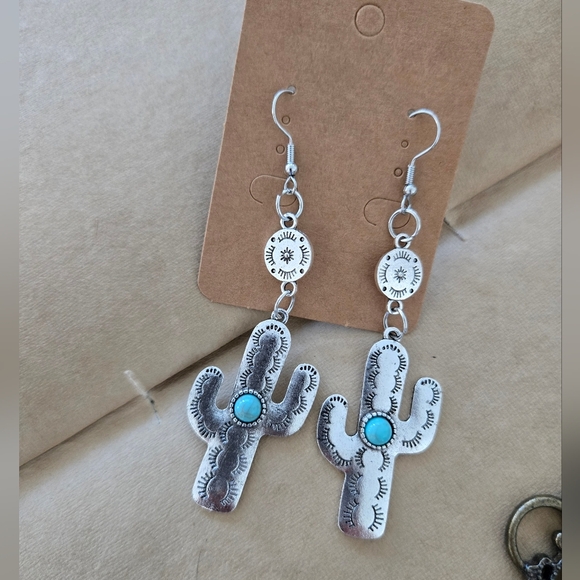 Saguaro Cactus Turquoise Earrings. New - Picture 1 of 3